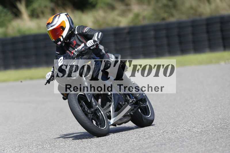 /Archiv-2025/42 07.08.2025 Peter Studer Girls Day ADR/Gruppe pink/2